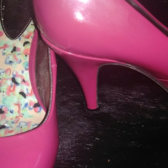 Hot Pink Madden girl shoes, size 7.5 - Picture 3 of 5